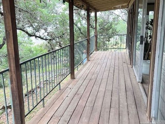 853 GLENN DR, Canyon Lake, TX 78133
