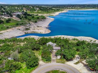 853 GLENN DR, Canyon Lake, TX 78133