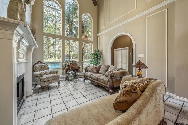 18050 Deer Trail, Flint, TX 75762