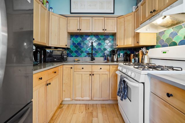 1618 6th Street NE, Minneapolis, MN 55413