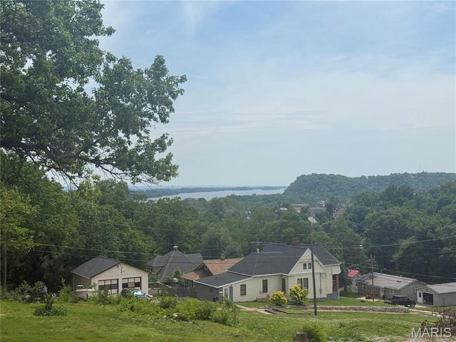 707 Hayward Street, Hannibal, MO 63401