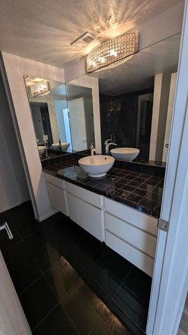425 Bradshaw Lane 63, Palm Springs, CA 92262