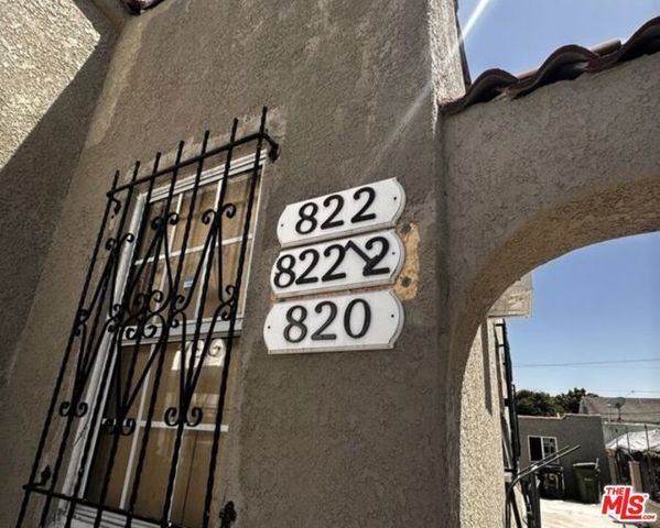 822 E 84th Place, Los Angeles, CA 90001