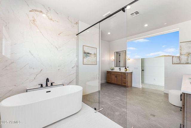 1933 E Long Rifle Road, Phoenix, AZ 85086