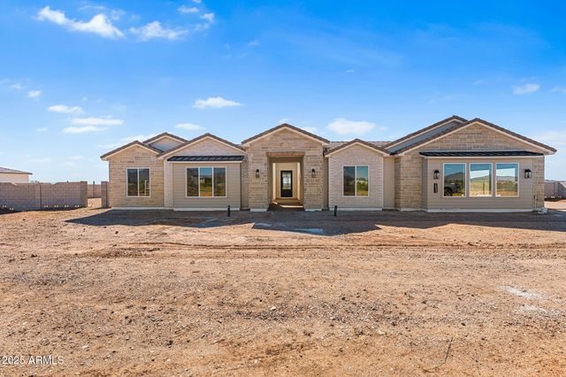 1933 E Long Rifle Road, Phoenix, AZ 85086