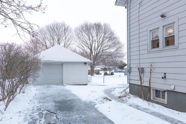 318 Forest AVENUE, Kewaskum, WI 53040