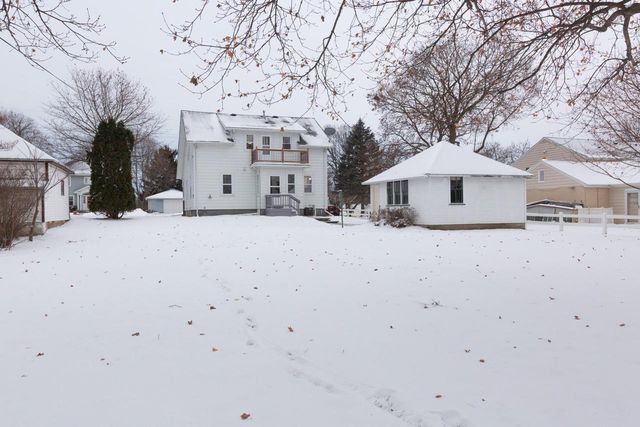 318 Forest AVENUE, Kewaskum, WI 53040