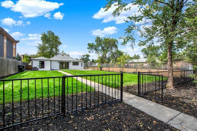 1840 S Saint Paul Street, Denver, CO 80210