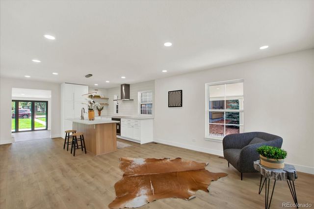 1840 S Saint Paul Street, Denver, CO 80210