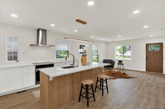 1840 S Saint Paul Street, Denver, CO 80210