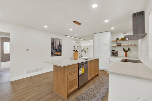 1840 S Saint Paul Street, Denver, CO 80210