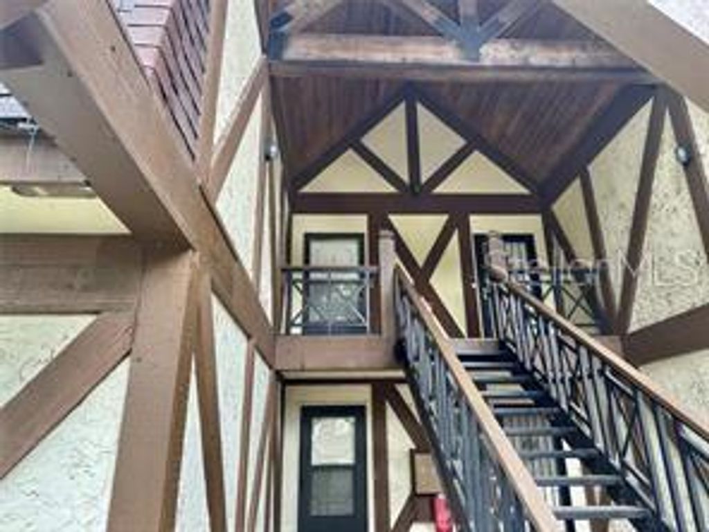 500 NEWELL HILL ROAD 104C, Leesburg, FL 34748