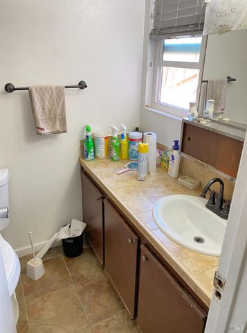 565 E Wigeon Way, Suisun City, CA 94585