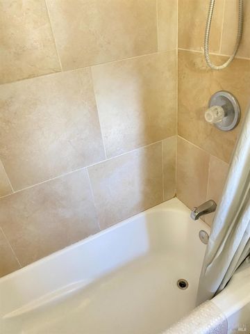 565 E Wigeon Way, Suisun City, CA 94585
