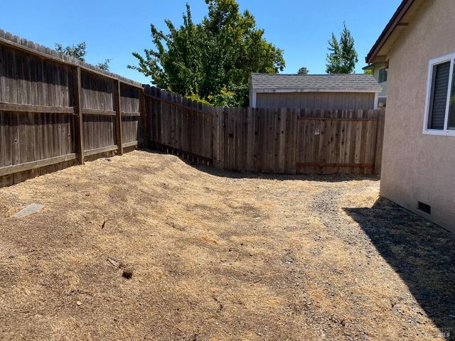 565 E Wigeon Way, Suisun City, CA 94585