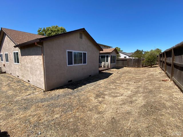 565 E Wigeon Way, Suisun City, CA 94585