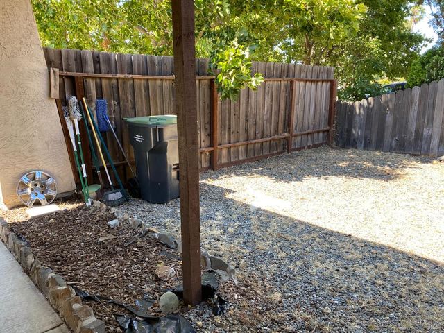 565 E Wigeon Way, Suisun City, CA 94585
