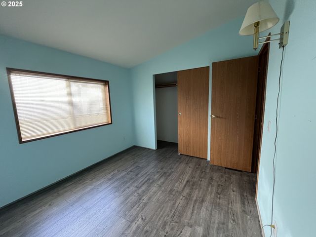 100 RIVER BEND Rd 118, Reedsport, OR 97467