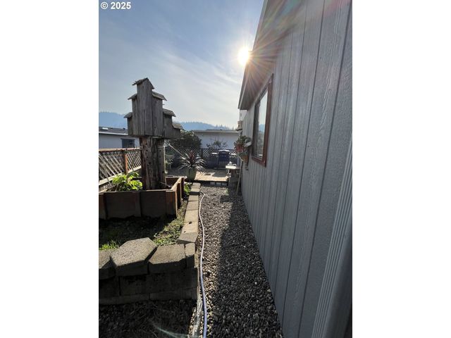 100 RIVER BEND Rd 118, Reedsport, OR 97467