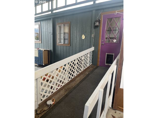 100 RIVER BEND Rd 118, Reedsport, OR 97467