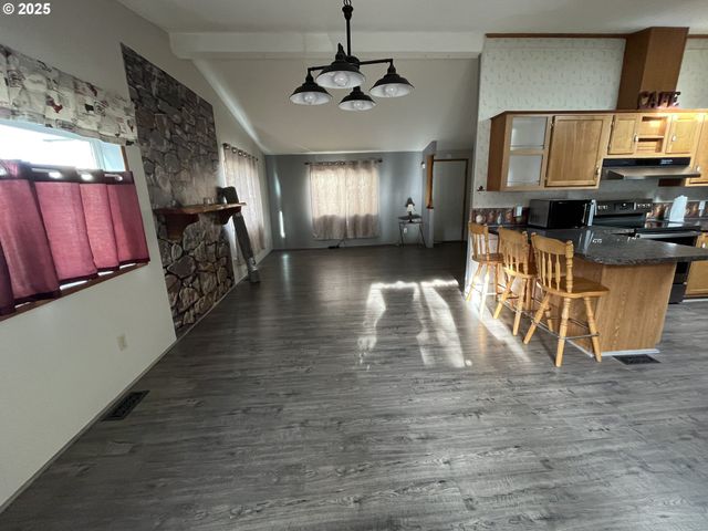 100 RIVER BEND Rd 118, Reedsport, OR 97467