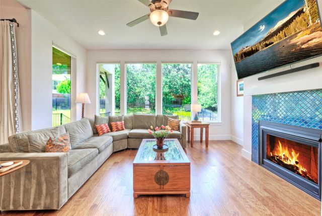 2413 Berkleys Brook DR 63, Austin, TX 78738