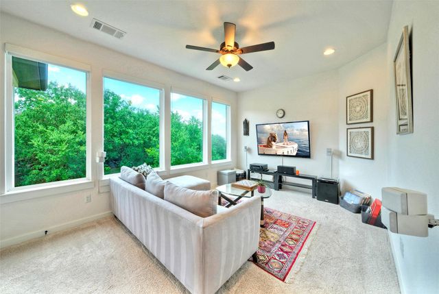 2413 Berkleys Brook DR 63, Austin, TX 78738