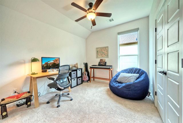 2413 Berkleys Brook DR 63, Austin, TX 78738