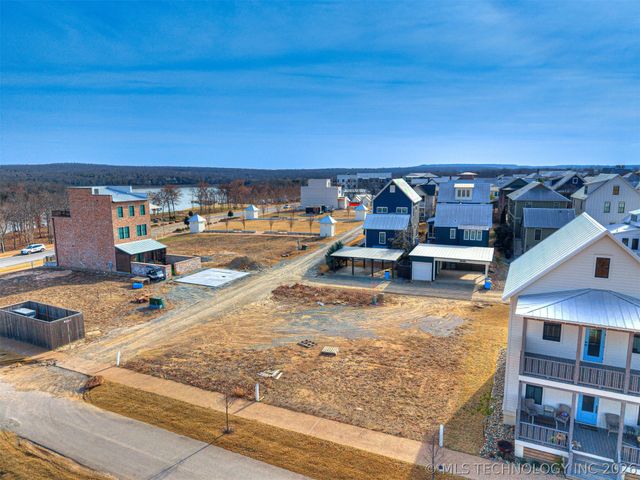 70 Boulevard, Carlton Landing, OK 74432
