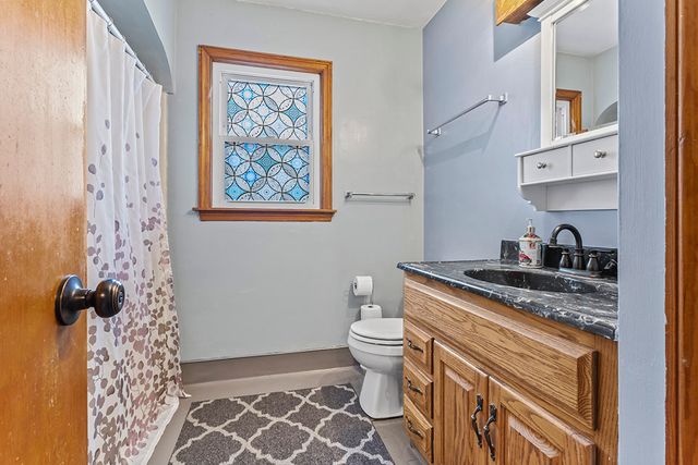 818 E 11TH Street, Lockport, IL 60441