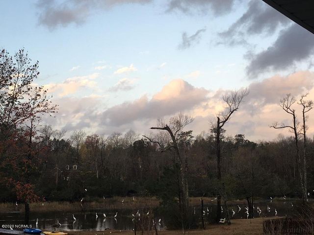 613 Hughes Road, Hampstead, NC 28443