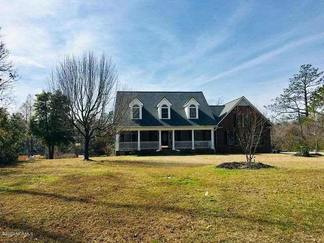613 Hughes Road, Hampstead, NC 28443