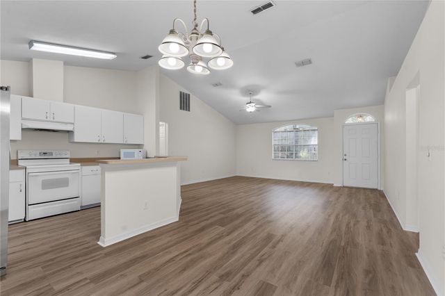 2077 SW 42ND LANE, Gainesville, FL 32608