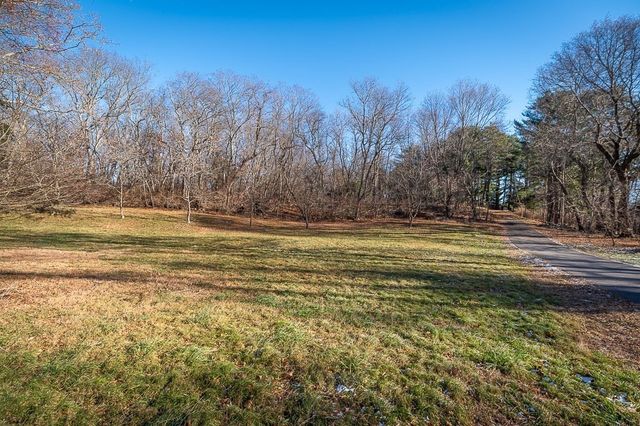 399 Bridge Street, Hamilton, MA 01982