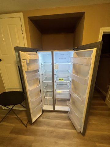 100 N 18th Avenue N, Texas City, TX 77590