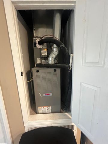 100 N 18th Avenue N, Texas City, TX 77590