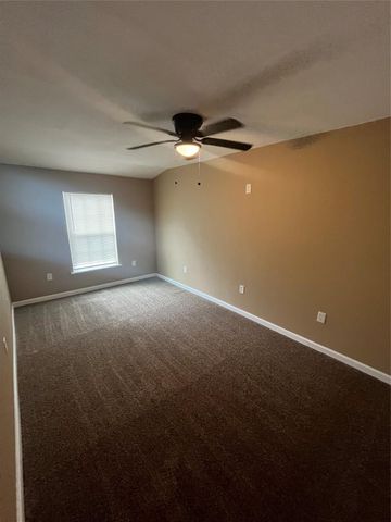 100 N 18th Avenue N, Texas City, TX 77590