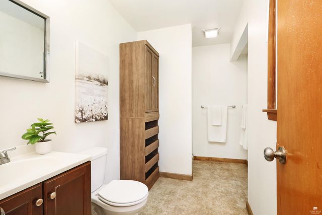 1736 Winne Drive, Manhattan, KS 66502