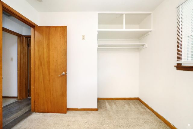 1736 Winne Drive, Manhattan, KS 66502