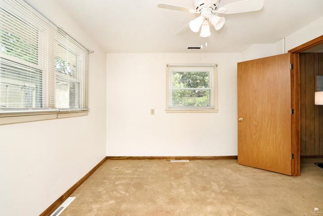 1736 Winne Drive, Manhattan, KS 66502