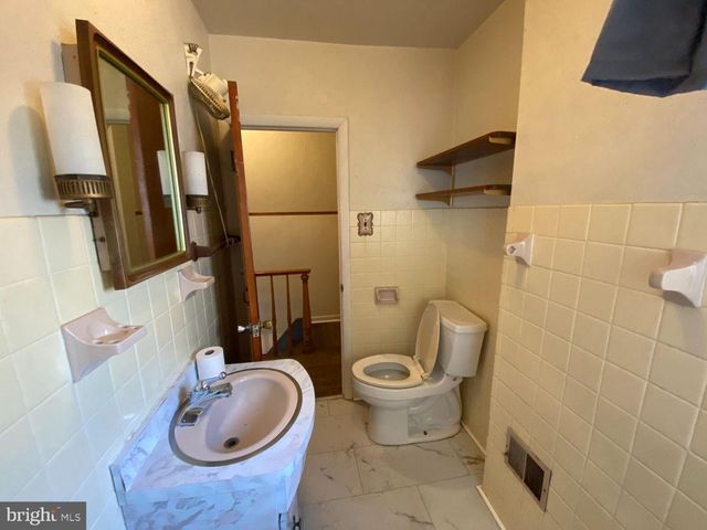 1635 S ROSEWOOD ST, Philadelphia, PA 19145