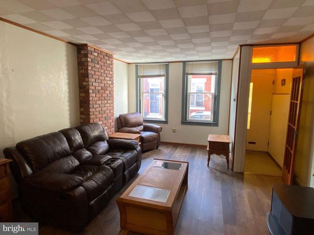 1635 S ROSEWOOD ST, Philadelphia, PA 19145