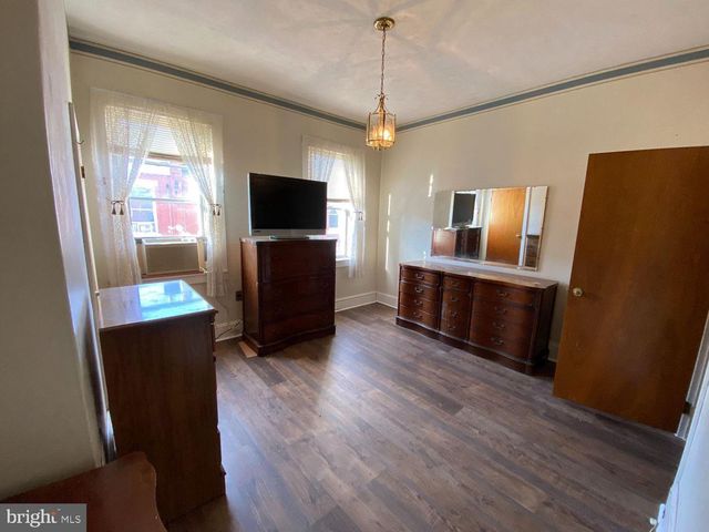 1635 S ROSEWOOD ST, Philadelphia, PA 19145