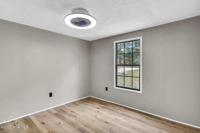 115 Grassy Meadow Drive, Richlands, NC 28574