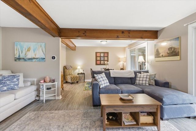 6 Jennifer Lane 6, Stoughton, MA 02072