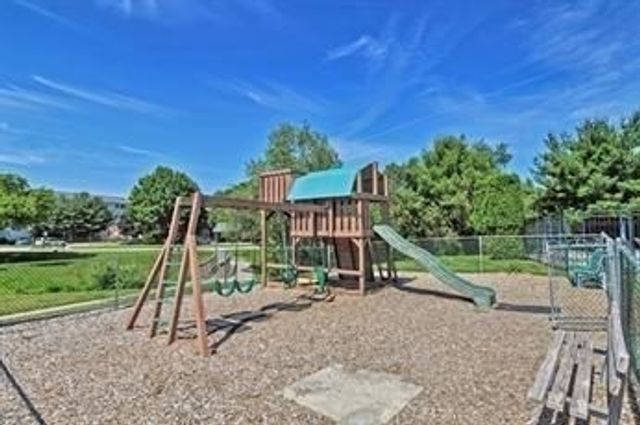 6 Jennifer Lane 6, Stoughton, MA 02072