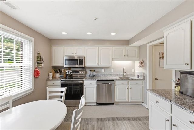 6 Jennifer Lane 6, Stoughton, MA 02072