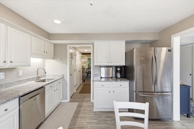 6 Jennifer Lane 6, Stoughton, MA 02072