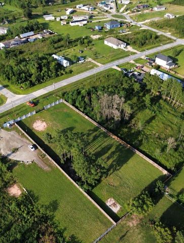1229 County Road 5100 Road, Cleveland, TX 77327