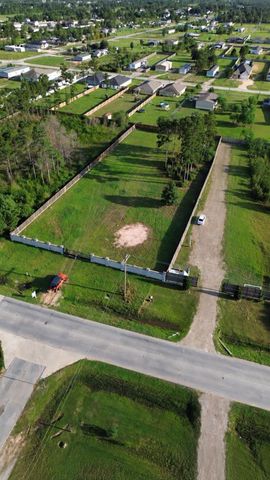 1229 County Road 5100 Road, Cleveland, TX 77327